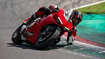 Ducati Panigale V2, Auto motorcycles, Official 2020 HD wallpaper