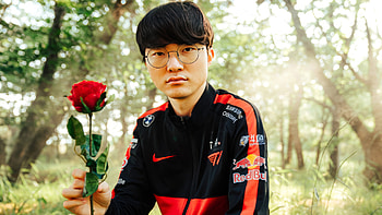 Esports Champion with Rose - League of Legends, Faker (League Of Legends), video game, T1 HD wallpaper