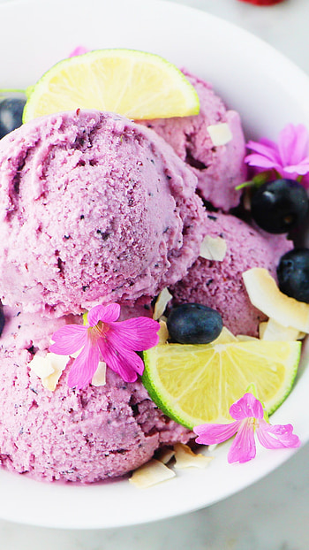 Lime blackberries raspberries, Delicious food, Burst of flavors, Fruity delight HD phone wallpaper