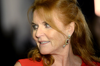 Sarah Ferguson, Stunning Windsor Home, Glimpse Inside, Woman & Home HD wallpaper