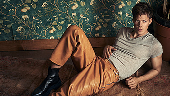 Bill Skarsgard , Posted by Ethan Walker, , Background HD wallpaper
