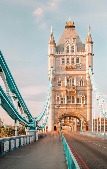 London sightseeing, Travel mistakes, Insider tips, Travel guide HD phone wallpaper