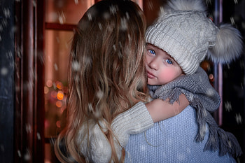 In the arms of my mother, winter, baby, woman, mittens, snow, mother, scarf, cap, look, pom-poms, child HD wallpaper