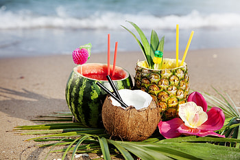 Coconut, Vibrant colors, Exotic fruit, Beach getaway HD wallpaper