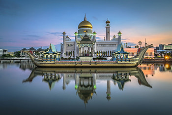 Brunei, Royal mosque, Sultan Omar Ali Saifuddin Mosque, Bandar Seri Begawan HD wallpaper