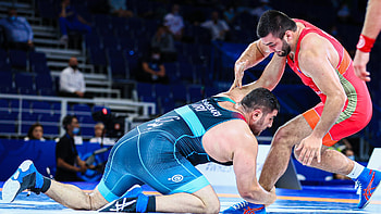 Junior World Championships, Iranian style wrestlers, Golds and bronze HD wallpaper