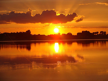 SUNSET REFLECTION, clouds, nature, reflection, sunset HD wallpaper