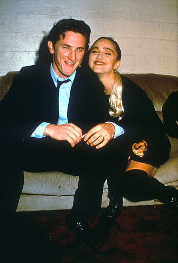 Sean Penn, Katie Holmes, Chris Klein, Celebrity couples HD phone wallpaper