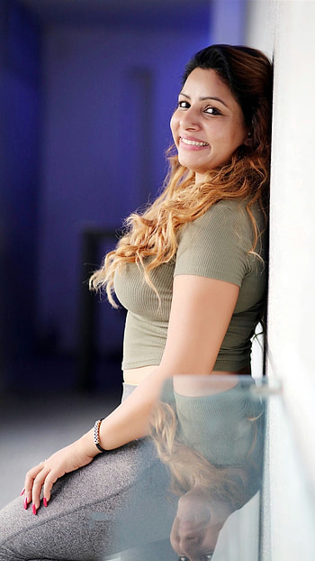 Poonam Adhikari, telugu actress, sexy gorgeous, gym class HD phone wallpaper