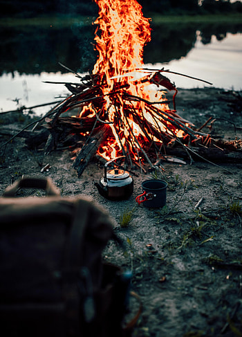 Bonfire, Tablewares, Miscellanea, Miscellaneous, Campsite, Camping, Hike, Campaign HD phone wallpaper