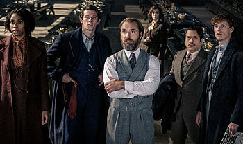 Hogwarts, Fantastic Beasts: The Secrets of Dumbledore HD wallpaper