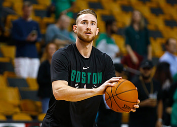 Gordon Hayward, Recovery process complication HD wallpaper