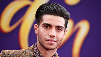 Mena Massoud, Israeli claims, Middle eastern foods, Aladdin star HD wallpaper