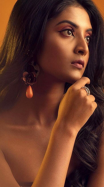 NIVEDHITHAA SATHISH, tamil actress HD phone wallpaper