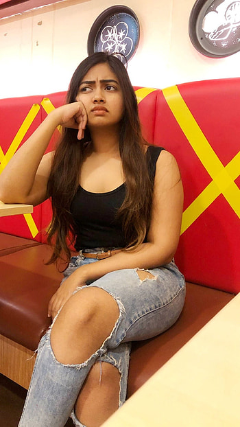Shalin zoya, malayalam actress HD phone wallpaper