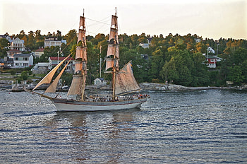 Black, White, Brown, Sail Ship HD wallpaper