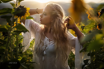 Beauty, summer, jurgen bauer, anna scheiber, blonde, woman, sunflower, vara, sunset, girl HD wallpaper