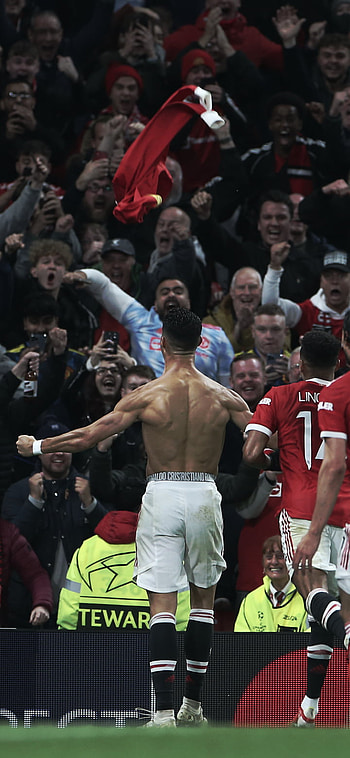 Cristiano Goal, red, sports uniform HD phone wallpaper