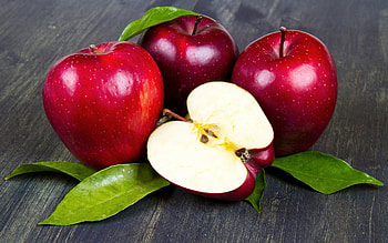 Ripe red apples, Fresh fruit, High-quality , Healthy and natural HD wallpaper