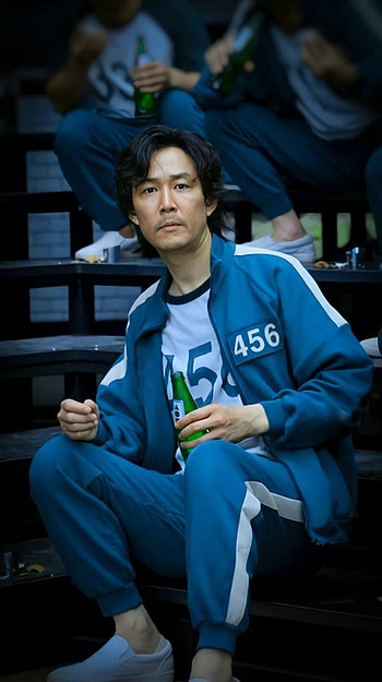 Squid Game, head, electric blue, seong gi-hun HD phone wallpaper
