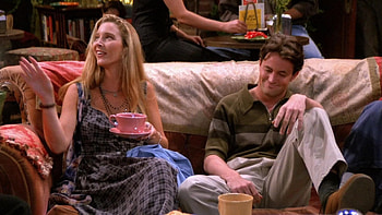 Phoebe and Chandler, Friends , Friends camaraderie HD wallpaper