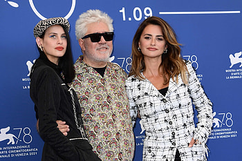 Pedro Almodovar, Prolific director, Spain HD wallpaper
