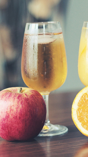Apple juice fruits glass, 8 7, Sony Xperia Z, HTC One HD phone wallpaper