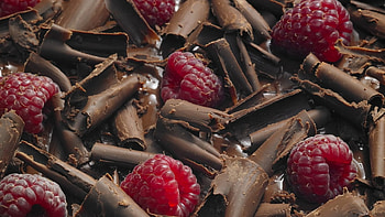 Raspberries in chocolate, graphy, chocolate, dessert, fruit, , food, raspberry HD wallpaper