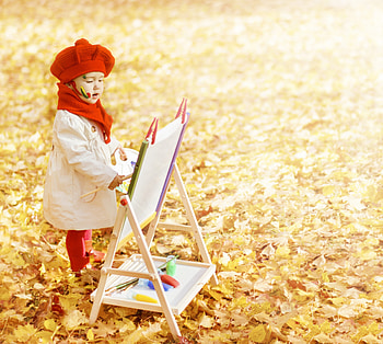 Sweetness, little girl, leaves, autumn splendor, fall, autumn, girl, princess, beauty HD wallpaper