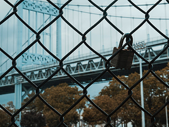 Lock, Miscellanea, Miscellaneous, Blur, Smooth, Grid, Fence HD wallpaper