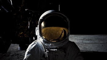 First Man Ultra & Blu-ray review, Astronaut biopic, Ryan Gosling, Neil Armstrong HD wallpaper