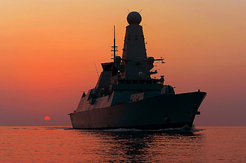 HMS_Dragon-at-Sunset TYPE 45 DDG WORLD OF WARSHIPS, WARSHIP, SUNSET, UK, TYP 45 DESTROYER HD wallpaper