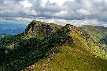 Mountain top, graphy, green, bulgaria, top, clouds, sky, mountain HD wallpaper