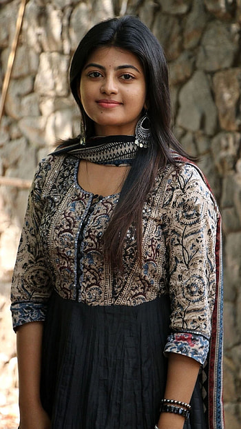 Anandi, tamil actress HD phone wallpaper