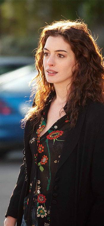 Love and Other Drugs, Anne Hathaway HD phone wallpaper