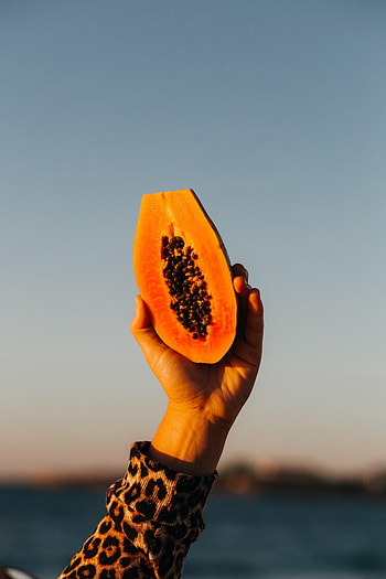 Hand, Miscellanea, Miscellaneous, Fruit, Exotic, Papaya, Papaia HD phone wallpaper