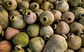 old amphoras, old dishes, background with amphoras, green amphora, dishes, amphoras HD wallpaper
