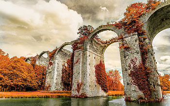 Aqueduc de Maintenon, autumn, evening, sunset, Maintenon landmark, yellow trees, Maintenon, France HD wallpaper