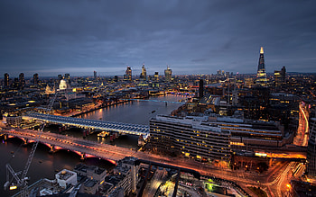London Christmas, Festive atmosphere, Holiday decorations, Seasonal charm HD wallpaper