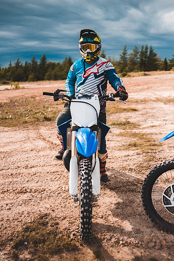 Sand, Motorcycles, Motorcyclist, Front View, Helmet, Motorcycle, Bike HD phone wallpaper