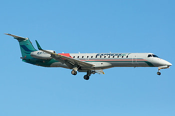 ExpressJet Airlines, Reimagined air travel, Seamless connections, Exceptional service HD wallpaper