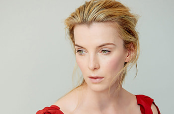 Betty Gilpin, betty-gilpin, celebrities, girls HD wallpaper