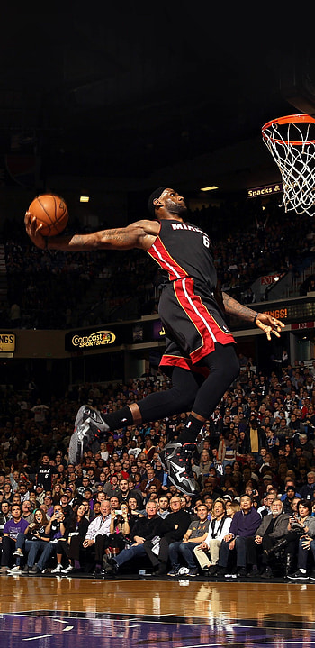 LeBron James, Dunk , On HD phone wallpaper