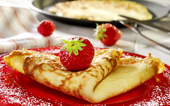 Heavenly pancakes, Sweet syrup and strawberries, Delicious breakfast HD wallpaper