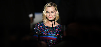 Smile, blonde, Margot Robbie, portrait HD wallpaper