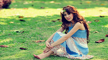 Lovely Girl, grass, model, sitting, woman HD wallpaper