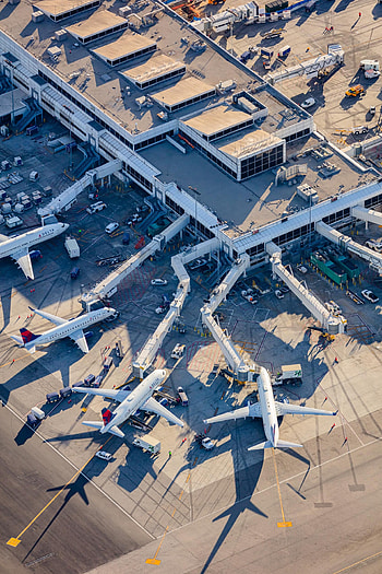 Delta Terminal, Los Angeles International Airport, Aerial , Toby Harriman HD phone wallpaper