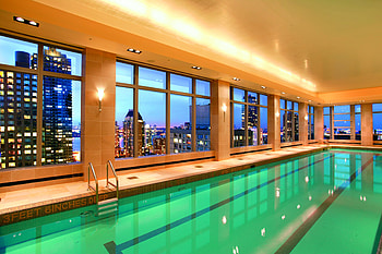 Water, Windows, Interior, City, Shine, Light, Miscellanea, Miscellaneous, Pool, Hotel HD wallpaper