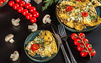 Omelette, breakfast, food, eggs HD wallpaper