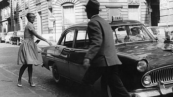 People catching taxi, Busy streets, Urban lifestyle, High-definition HD wallpaper